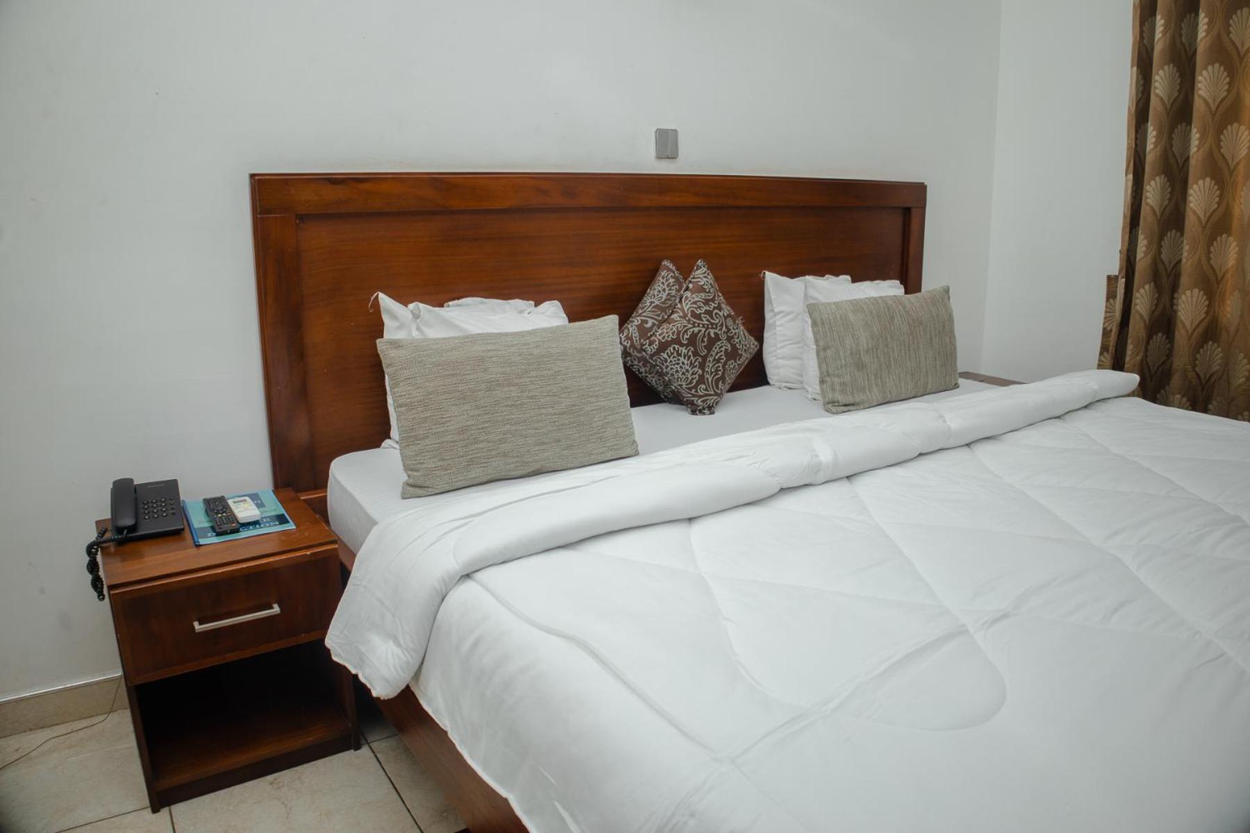 Stadium Hotel คูมาซี ภายนอก รูปภาพ